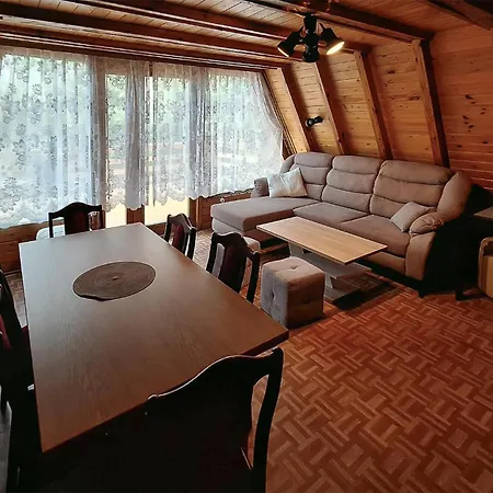2 Bedroom Gorgeous In Σπίτι διακοπών Baniewice